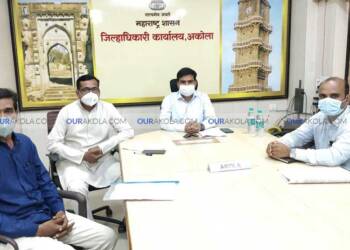 मुख्यमंत्री उद्धव ठाकरे यांनी साधला कापशी सरपंचांशी संवाद