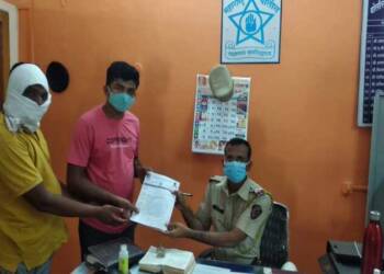 рдЖрдорджрд╛рд░ рд╕рдВрдЬрдп рдЧрд╛рдпрдХрд╡рд╛рдб рдпрд╛рдВрдЪреНрдпрд╛рд╡рд░ рдХрд╛рд░рд╡рд╛рдИ рдХрд░рдгреНрдпрд╛рд╕рд╛рдареА рддреЗрд▓реНрд╣рд╛рд░рд╛ рдкреЛрд▓реАрд╕ рд╕реНрдЯреЗрд╢рди рдпреЗрдереЗ рддрдХреНрд░рд╛рд░ рд╕рд╛рджрд░