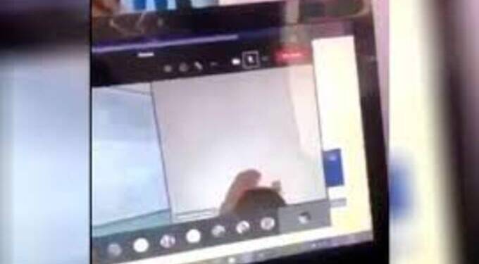 Online Class मध्ये कपलने केलं सेक्स; कॅमेरा सुरूच राहिल्याने शिक्षकांनी पाहिलं आणि…