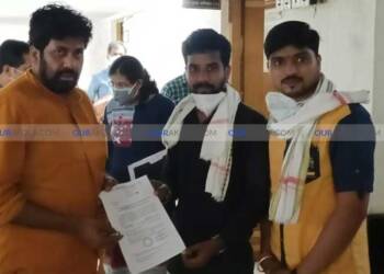 рддреНрдпрд╛ рдХреБрдЯреБрдВрдмрд╛рд▓рд╛ рджрд┐рд╕рд▓рд╛ рдмрдЪреНрдЪреВ рдХрдбреВрдд рджреЗрд╡..рдиреЛрдХрд░реАрд╕рд╛рдареА рд╕рд░рдХрд╛рд░реА рдЙрдВрдмрд░рдареЗ рдЭрд┐рдЬрд╡рдгрд╛рд░реНрдпрд╛рд▓рд╛ рдорд┐рд│рд╛рд▓реА рдиреЛрдХрд░реА