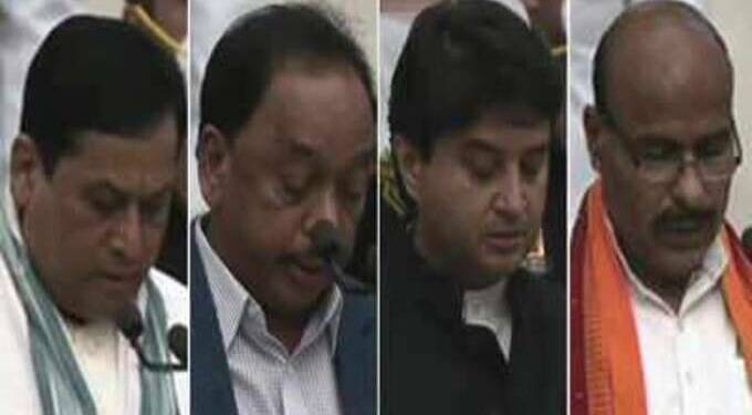 पीएम मोदींचा मेगा मंत्रीमंडळ विस्तार; तब्बल ४३ मंत्री घेतली शपथ