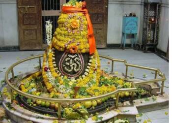 कोरोना'चे संकट लवकरात लवकर जाऊ दे रे देवा"