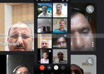 पत्रकारांच्या विधायक कामाने पत्रकारांविषयी समाजाच्या दृष्टीकोनात बदल होत आहे, जिल्हा प्रसिद्धी प्रमुखांच्या ऑनलाईन बैठकीत मुख्य विश्वस्त एस.एम.देशमुख यांचे प्रतिपादन