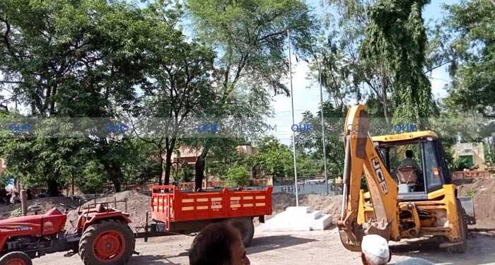 अखेर जप्त केलेली वाळु घरकुल धारकांना वाटप… नगरसेवक व भाजयुमो यांच्या मागणीला यश