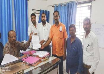 рдирд┐рдХреГрд╖реНрда рджрд░реНрдЬреНрдпрд╛рдЪреЗ рд╢рд┐рд│реЗ рд╢рд┐рд╡рднреЛрдЬрди рджреЗрдгрд╛рд▒реНрдпрд╛ рдХреЗрдВрджреНрд░рд╛рдЪреА рдорд╛рдиреНрдпрддрд╛ рд░рджреНрдж рдХрд░рд╛  рд╢рд┐рд╡рд╕реЗрдирд╛ рдпреБрд╡рд╛рд╕реЗрдиреЗрдЪреА рдЬрд┐рд▓реНрд╣рд╛ рдкреБрд░рд╡рдард╛ рдЕрдзрд┐рдХрд╛рд▒реНрдпрд╛рдХрдбреЗ рдорд╛рдЧрдгреА