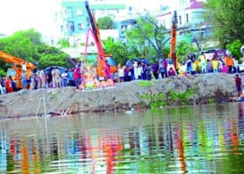 рдЬрд│рдЧрд╛рд╡рд╛рдд релрем рд╣рдЬрд╛рд░рд╛рдВрд╡рд░ рдореВрд░реНрддреАрдВрдЪреЗ рд╡рд┐рд╕рд░реНрдЬрди