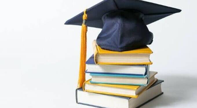 उच्च शिक्षणाच्या पुर्वतयारीकरीता अनुसूचित जातीच्या विद्यार्थ्यांना विशेष अर्थसहाय्य योजना