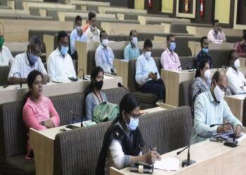 कै.वसंतराव नाईक स्वावलंबन मिशन : अध्यक्ष किशोर तिवारी यांनी घेतला विविध विषयांचा आढावा