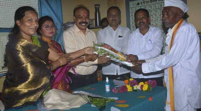 ईसापुरचे भुमीपुञ अण्णासाहेब बोदडे