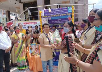 рдорд╣рд┐рд▓рд╛ рдмрдЪрдд рдЧрдЯрд╛рд╡реНрджрд╛рд░реЗ рдорд╛рд╕реНрдХ рд╡рд┐рдХреНрд░реА рд╡ рдХреЛрд╡рд┐рдб рдЬрдирдЬрд╛рдЧреГрддреА рдХрд╛рд░реНрдпрдХреНрд░рдо рд╕рдВрдкрдиреНрди