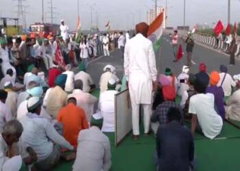 Bharat Bandh Today : शेतकऱ्यांनी महामार्ग रोखला, गाजीपूर सीमेवर ठिय्या