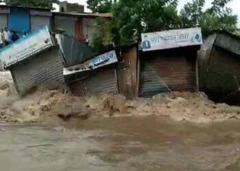 Marathwada rain update рдорд░рд╛рдард╡рд╛рдбреНрдпрд╛рд╡рд░ рдЖрднрд╛рд│ рдлрд╛рдЯрд▓реЗ! рдЖрдард╣реА рдЬрд┐рд▓реНрд╣реНрдпрд╛рдВрдд рд╢реЗрддрд╛рдВрдЪреЗ рдЭрд╛рд▓реЗ рддрд│реЗ