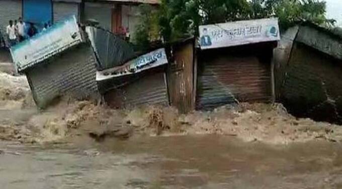 Marathwada rain update मराठवाड्यावर आभाळ फाटले! आठही जिल्ह्यांत शेतांचे झाले तळे