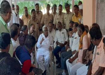 рдкреЛрд▓реАрд╕ рдмрдВрджреЛрдмрд╕реНрддрд╛рдд рд░рдЦрдбрд▓реЗрд▓реНрдпрд╛ рд░рд╕реНрддреНрдпрд╛рдВрдЪреНрдпрд╛ рдХрд╛рдорд╛рдмрд╛рдмрдд рдЖрдорджрд╛рд░ рднрд╛рд░рд╕рдХрд│реЗ рд╡ рдирд╛рдЧрд░рд┐рдХрд╛рдВрдордзреНрдпреЗ рдЦрдбрд╛рдЬрдВрдЧреА, рд╕реБрдзреАрд░ рдХрдВрдЯреНрд░рдХреНрд╢рди рдЪрд╛ рдареЗрдХрд╛ рд░рджреНрдж