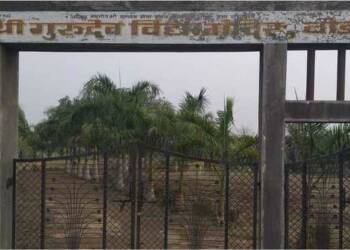 बोर्डीतील गुरुदेव विद्या मंदिर शाळेचे शिक्षक, शिक्षिका करतात अपडाऊन