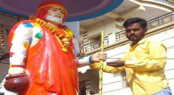 परिवर्तन स्वाभिमानी संघटनेच्या वतीने गाडगे बाबांना अभिवादन