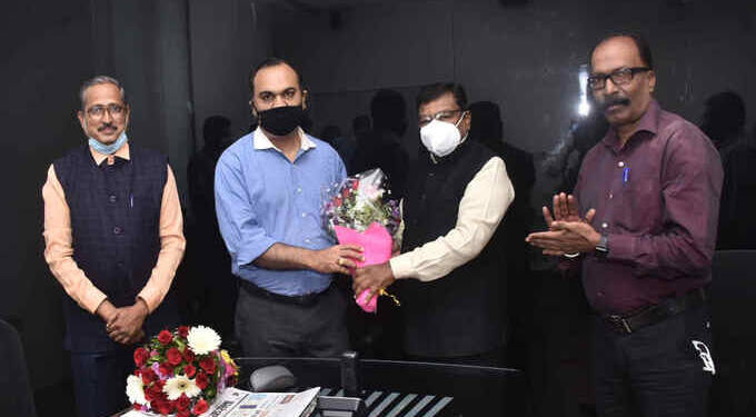 सनदी अधिकारी दीपक कपूर यांनी स्वीकारला माहिती व जनसंपर्क महासंचालक तथा सचिव पदाचा कार्यभार