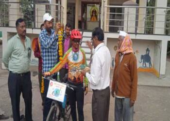 рдЬрдирдЬрд╛рдЧреГрддреАрд╕рд╛рдареА рдПрдХрд╛рдЪ рд╡рд░реНрд╖рд╛рдд 22000 рдХрд┐рдореА рд╕рд╛рдпрдХрд▓ рд╕реНрд╡рд╛рд░реА