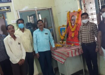 рддреЗрд▓реНрд╣рд╛рд░рд╛ рдирдЧрд░рдкрд░рд┐рд╖рдж рдпреЗрдереЗ рдмрд╛рд│рд╛рд╕рд╛рд╣реЗрдм рдард╛рдХрд░реЗ рд╡ рдиреЗрддрд╛рдЬреА рд╕реБрднрд╛рд╖рдЪрдВрджреНрд░ рдмреЛрд╕ рдпрд╛рдВрдЪреА рдЬрдпрдВрддреА рд╕рд╛рдЬрд░реА