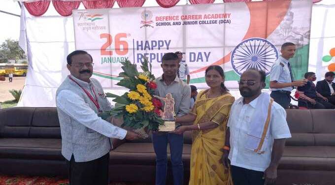 रामापूर येथील शेतमजुराच्या मुलाची नौदलात निवड