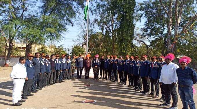 सैनिक संघटना तेल्हारा तालुक्याच्या वतीने प्रजासत्ताक दिन उत्साहात साजरा.