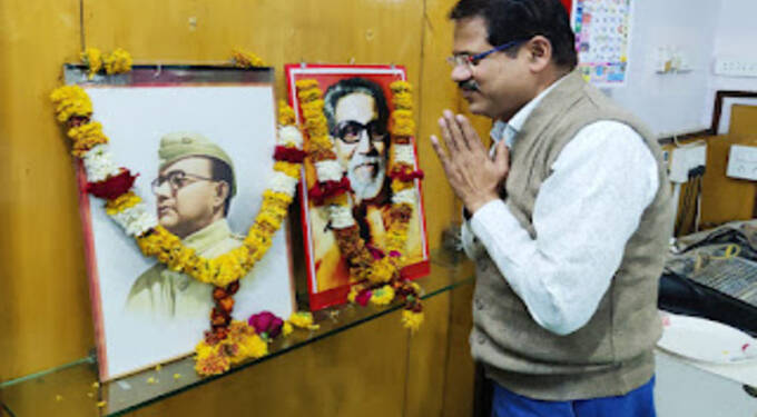 नेताजी सुभाषचंद्र बोस व बाळासाहेब ठाकरे यांना जयंतीनिमित्त अभिवादन