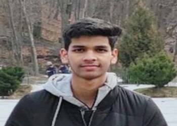 Akola-Student