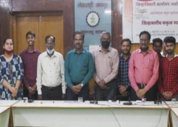 स्वातंत्र्याचा अमृत महोत्सव;जिल्हास्तरीय वकृत्व स्पर्धा: अभ्यास, निरीक्षण आणि शैली हीच वक्तृत्वाची गुरुकिल्ली-संजय खडसे: विशाल नंदागवळी प्रथम तर गायत्री देशमुख द्वितीय