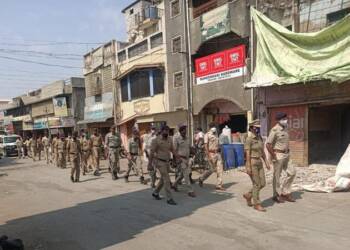 рдкреЛрд▓рд┐рд╕рд╛рдВрдЪрд╛ рд░реВрдЯрдорд╛рд░реНрдЪ