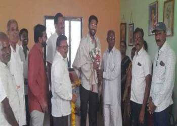 स्पर्धा परीक्षेत यश मिळविलेल्या विद्यार्थ्यांचा सत्कार