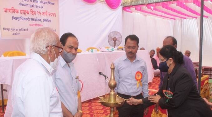 जागतिक ग्राहक दिन ग्राहकांनी आपल्या हक्कांबाबत जागरुक रहावे- श्रीमती उंटवाले