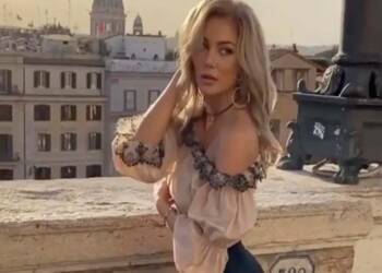 рдкреБрддреАрди рдпрд╛рдВрдЪреА рд╡реЗрдбрд╛ рдорд╛рдгреВрд╕ рдореНрд╣рдгреВрди рдЦрд┐рд▓реНрд▓реА рдЙрдбрд╡рдгрд╛рд░реНтАНрдпрд╛ рд░рд╢рд┐рдпрди рдореЙрдбреЗрд▓рдЪреА рд╣рддреНрдпрд╛, рдореГрддрджреЗрд╣ рд╕реБрдЯрдХреЗрд╕рдордзреНрдпреЗ рд╕рд╛рдкрдбрд▓рд╛