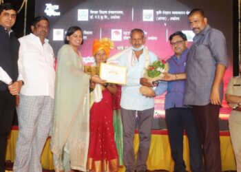 महिला बचतगटांद्वारे निर्मित उत्पादनांच्या विक्रीसाठी मॉल उभारणार-पालकमंत्री ना. ओमप्रकाश उर्फ बच्चू कडू
