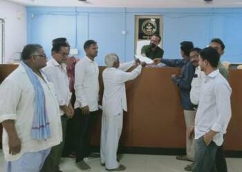 рдорд╣рд╛рддреНрдорд╛ рдмрд╕рд╡реЗрд╢реНрд╡рд░рд╛рдВрдЪреНрдпрд╛ рдкреБрддрд│реНрдпрд╛рдЪреА рд╡рд┐рдЯрдВрдмрдирд╛ рдЧреБрдиреНрд╣рд╛ рджрд╛рдЦрд▓ рдХрд░рд╛, рд╡реАрд░рд╢реИрд╡ рд▓рд┐рдВрдЧрд╛рдпрдд рд╕рдорд╛рдЬрд╛рдЪреА рдорд╛рдЧрдгреА