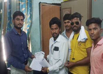 अकोट शहरातील मोकाट पिसाडलेल्या कुत्र्यांचा बंदोबस्त करा,लखन इंगळे यांची मागणी