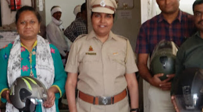 हेल्मेट कारवाई (1)