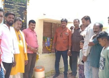 рд╡рд╛рдбреА рдЕрджрдордкреВрд░ рд╡рд╛рд╕реАрдпрд╛рдВрдирд╛ рдорд┐рд│рдгрд╛рд░ рд╢реБрджреНрдз рдкрд╛рдгреА рдЖрд░рдУ рдкреНрд▓рд╛рдВрдЯрдЪреЗ рдкрдВ рд╕ рд╕рджрд╕реНрдп рдЕрд░рд╡рд┐рдВрдж рддрд┐рд╡реНрд╣рд╛рдиреЗ рдпрд╛рдВрдЪреНрдпрд╛ рд╣рд╕реНрддреЗ рдЙрджрдШрд╛рдЯрди