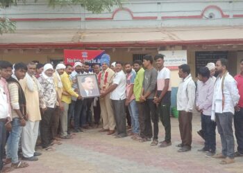 рднреАрдо рдЬрдпрдВрддреА рд╕рд╛рдЬрд░реА рдХрд░рдгрд╛рд▒реНрдпрд╛ рдордВрдбрд│рд╛рдВрдиреА рдЬрд╛рддреАрдп рд╕рд▓реЛрдЦрд╛ рд░рд╛рдЦрдгрд╛рд▒реНрдпрд╛ рдХреЗрд▓рд╛ рдард╛рдгреЗрджрд╛рд░ рдЬреНрдЮрд╛рдиреЛрдмрд╛ рдлрдб рдпрд╛рдВрдЪрд╛ рд╕рдиреНрдорд╛рди