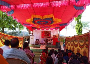 “डॉ. गोपाळराव खेडकर महाविद्यालय येथील राष्ट्रीय सेवा योजनेच्या विशेष शिबिराचे उद्घाटन”