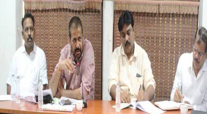 पालकमंत्री बेरोजगार नोंदणी पंधरवाडा: रोजगारासाठी युवक युवतींना सर्वतोपरी सहाय्य करा- पालकमंत्री बच्चू कडू