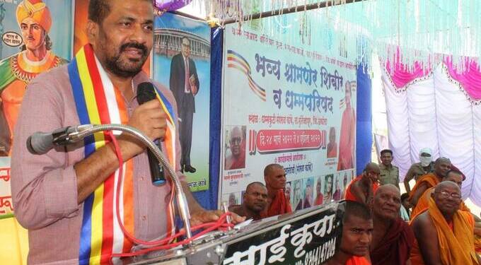 गौतम बुद्धाचा संदेश आत्मसात करा- पालकमंत्री बच्चू कडू