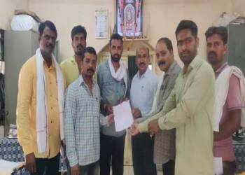 बँकेकडून होणारी शेतकऱ्यांची आर्थिक फसवणुक थांबवा- प्रविण डिक्कर