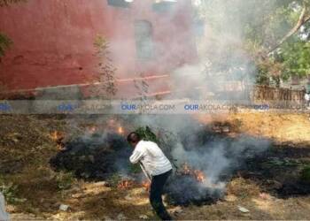 अकोट तहसिल कार्यालयाच्या अभिलेख कक्षामागे लागली आग…थोडक्याने मोठा अनर्थ टळला