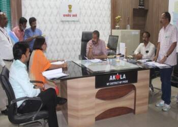 рдЬрд┐рд▓реНрд╣рд╛ рдХреНрд░реАрдбрд╛ рд╕рдВрдХреВрд▓ рд╕рдорд┐рддреА рд╕рднрд╛: рдЧреБрдгрд╡рддреНрддрд╛рдкреВрд░реНрдг рд╡ рдЖрдзреБрдирд┐рдХ рдХреНрд░реАрдбрд╛ рд╕реБрд╡рд┐рдзрд╛ рджреЗрдгреНрдпрд╛рд╕ рдкреНрд░рд╛рдзрд╛рдиреНрдп- рдкрд╛рд▓рдХрдордВрддреНрд░реА рдмрдЪреНрдЪреВ рдХрдбреВ