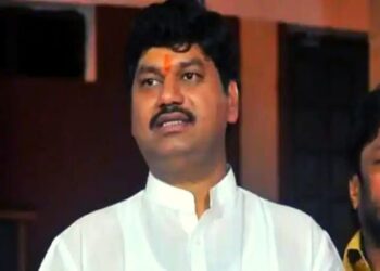 धनंजय-मुंडे