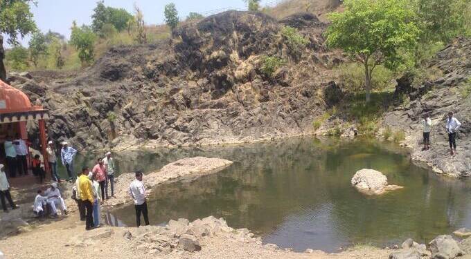 ब्रेकिंग- मामा भाच्याच्या डोहात बुडून अकोल्याच्या युवकाचा मृत्यू!