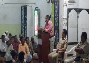 ईद मिलन आणि मस्जिद परिचय कार्यक्रम हे राष्ट्रीय एकात्मतेचे प्रतीक आहे – उपविभागीय अधिकारी श्रीकांत देशपांडे