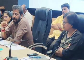 नोंदणी केलेल्या उमेदवारांना रोजगार देण्याचे परिपूर्ण नियोजन करा- पालकमंत्री बच्चू कडू