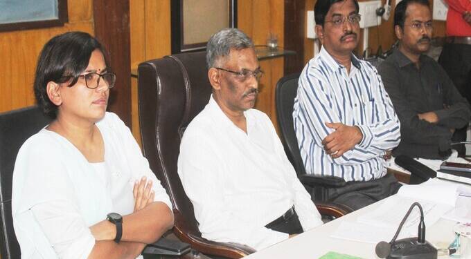 महाराष्ट्र लोकसेवा हक्क अधिनियम 2015; कार्यशाळा: लोकसेवकांना दिलेले अधिकार सेवेसाठीच-रामबाबू एन.