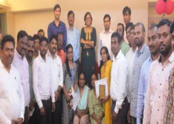 महिला बचतगटांना कर्ज; अकोला जिल्हा राज्यात दुसऱ्या क्रमांकावर संघटीत प्रयत्नातून होईल ग्रामीण भागात परिवर्तन- जिल्हाधिकारी निमा अरोरा